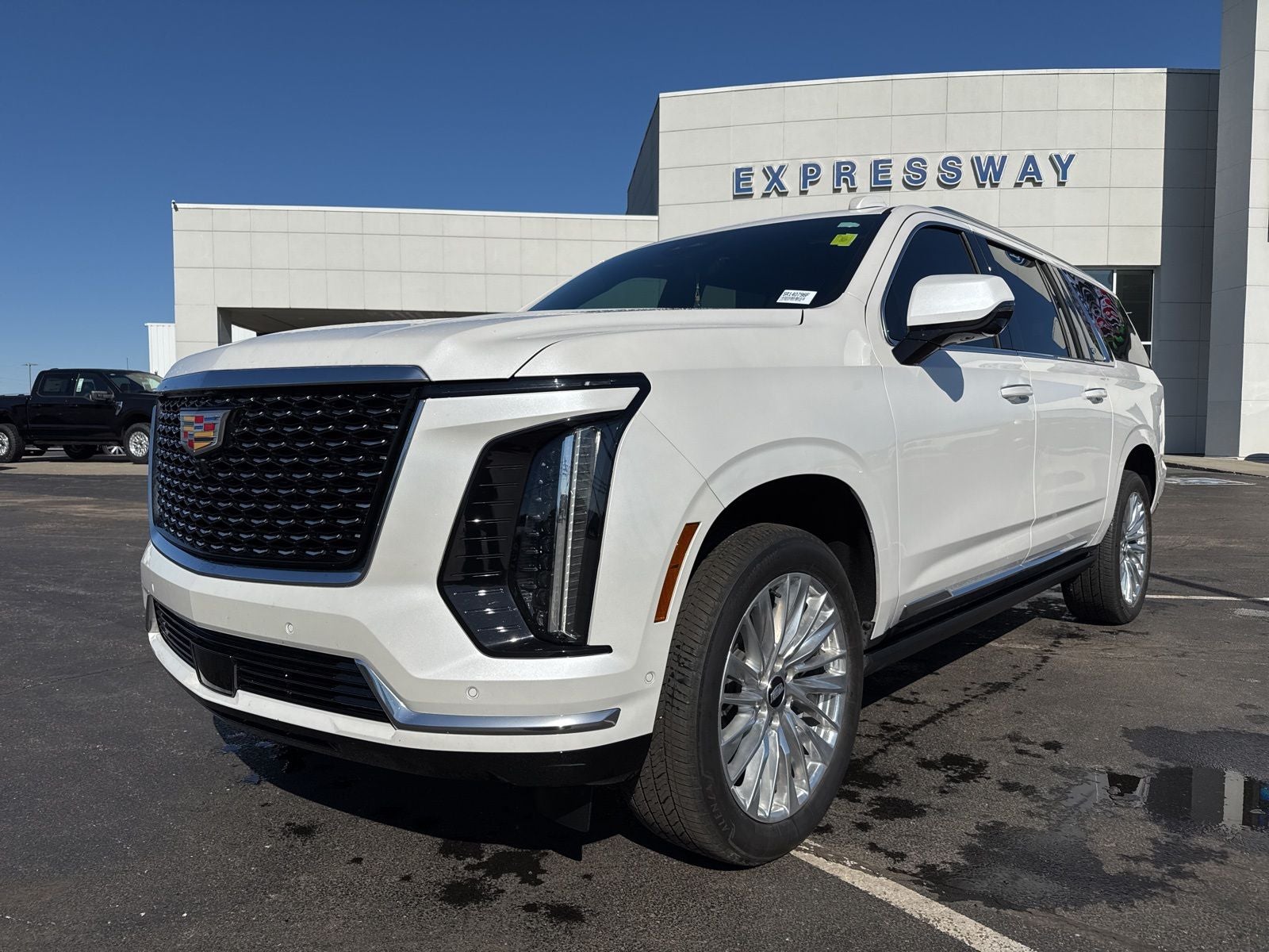 2025 Cadillac Escalade ESV Premium