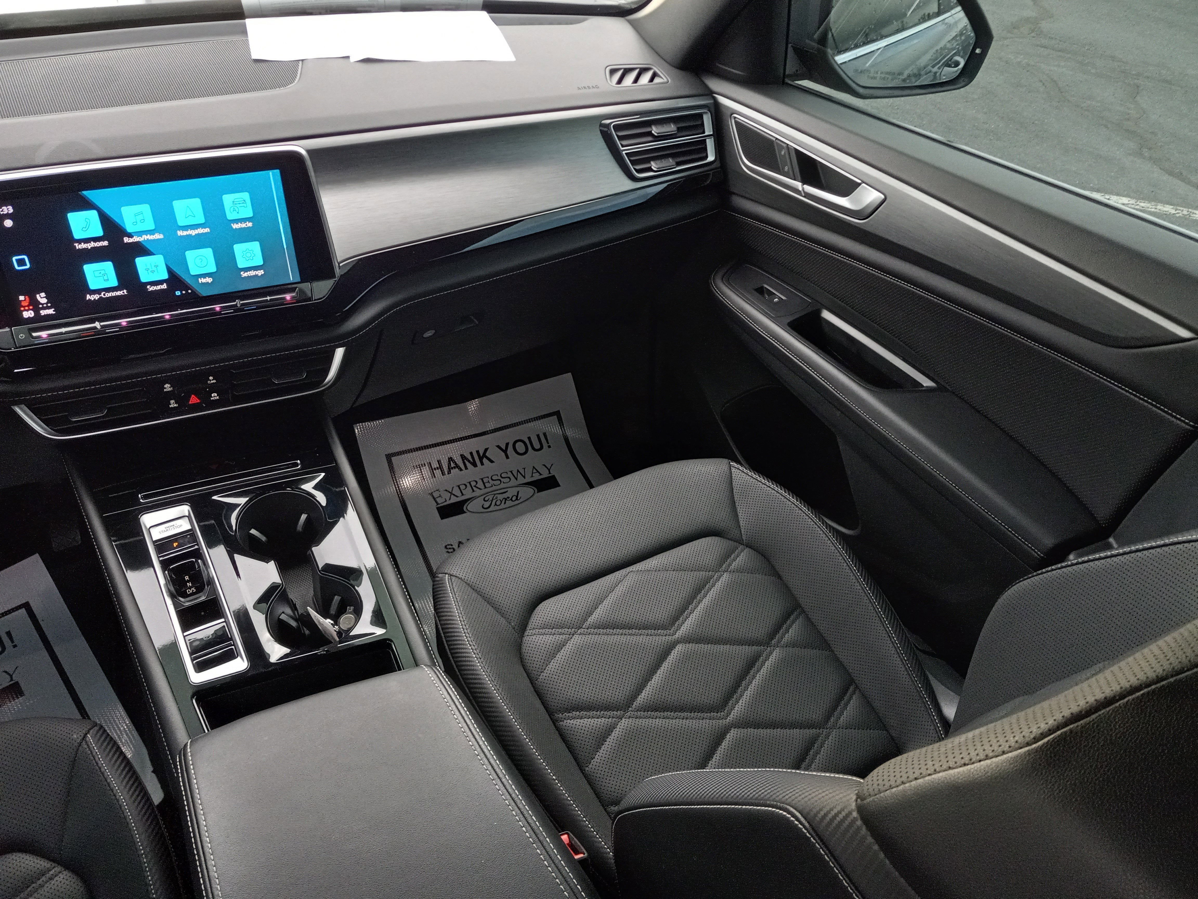 2024 Volkswagen Atlas Cross Sport 2.0T SE w/Technology