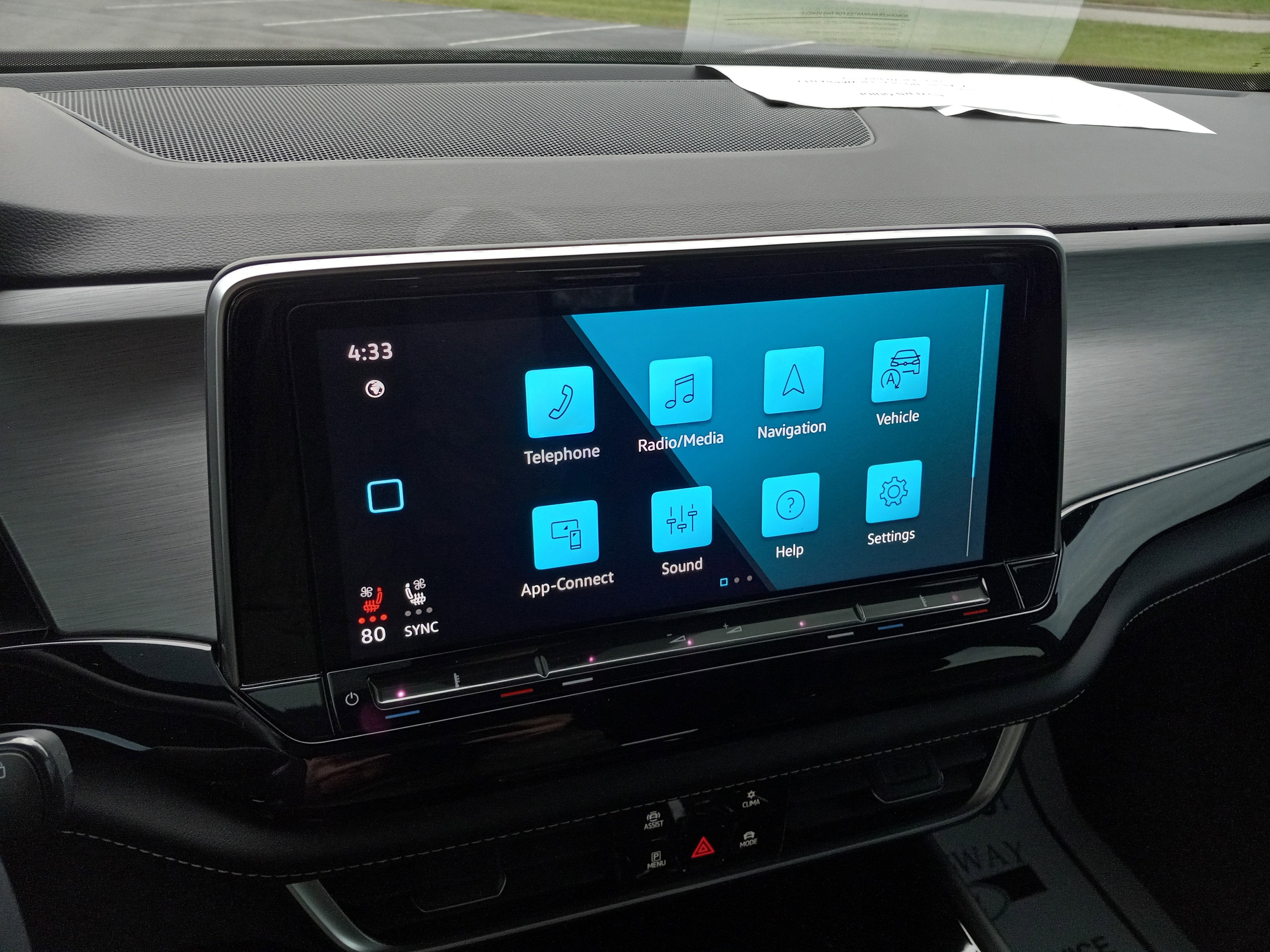 2024 Volkswagen Atlas Cross Sport 2.0T SE w/Technology