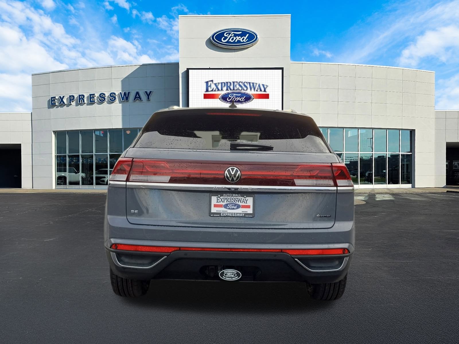 2024 Volkswagen Atlas Cross Sport 2.0T SE w/Technology