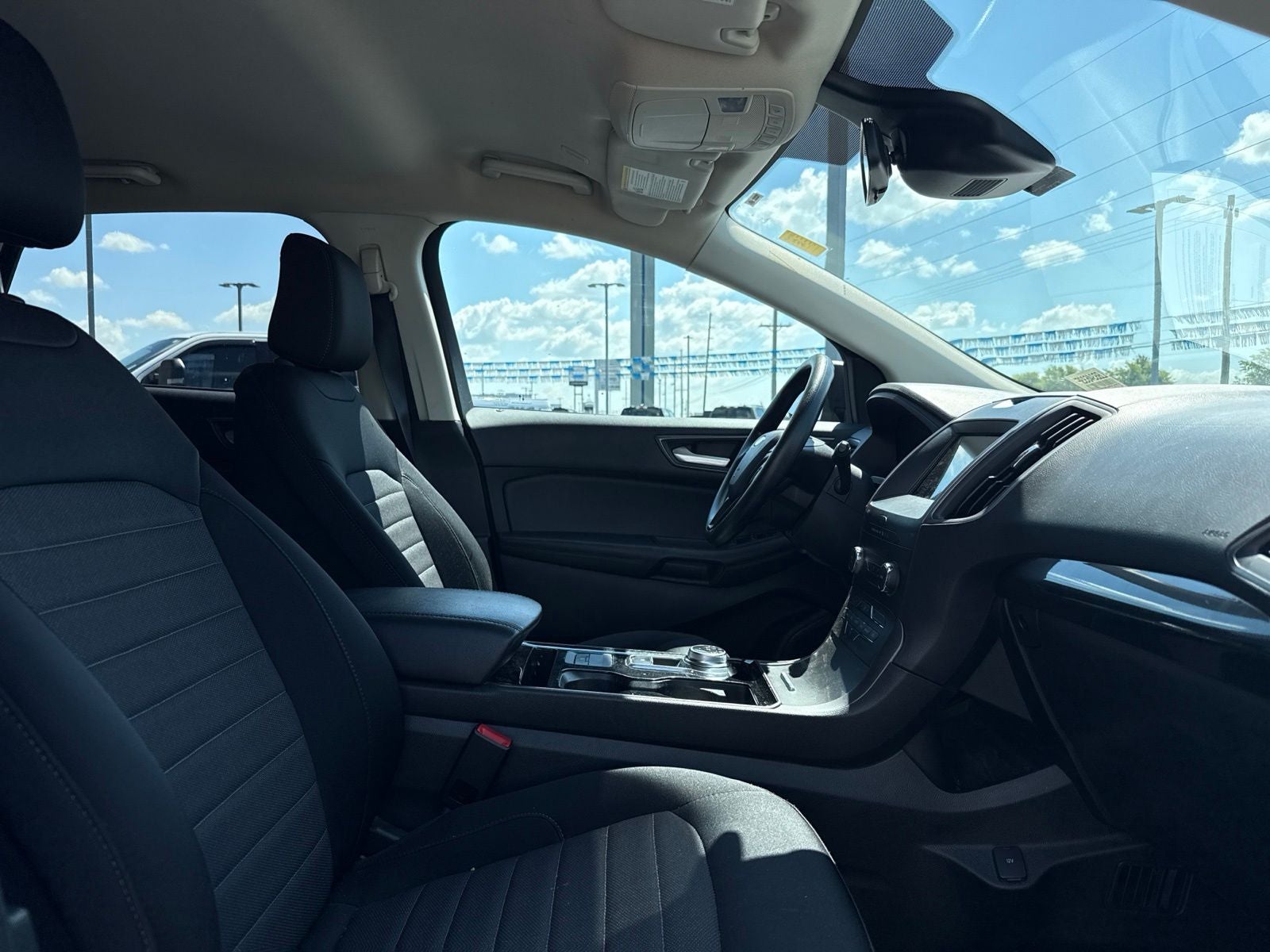 2020 Ford Edge SE