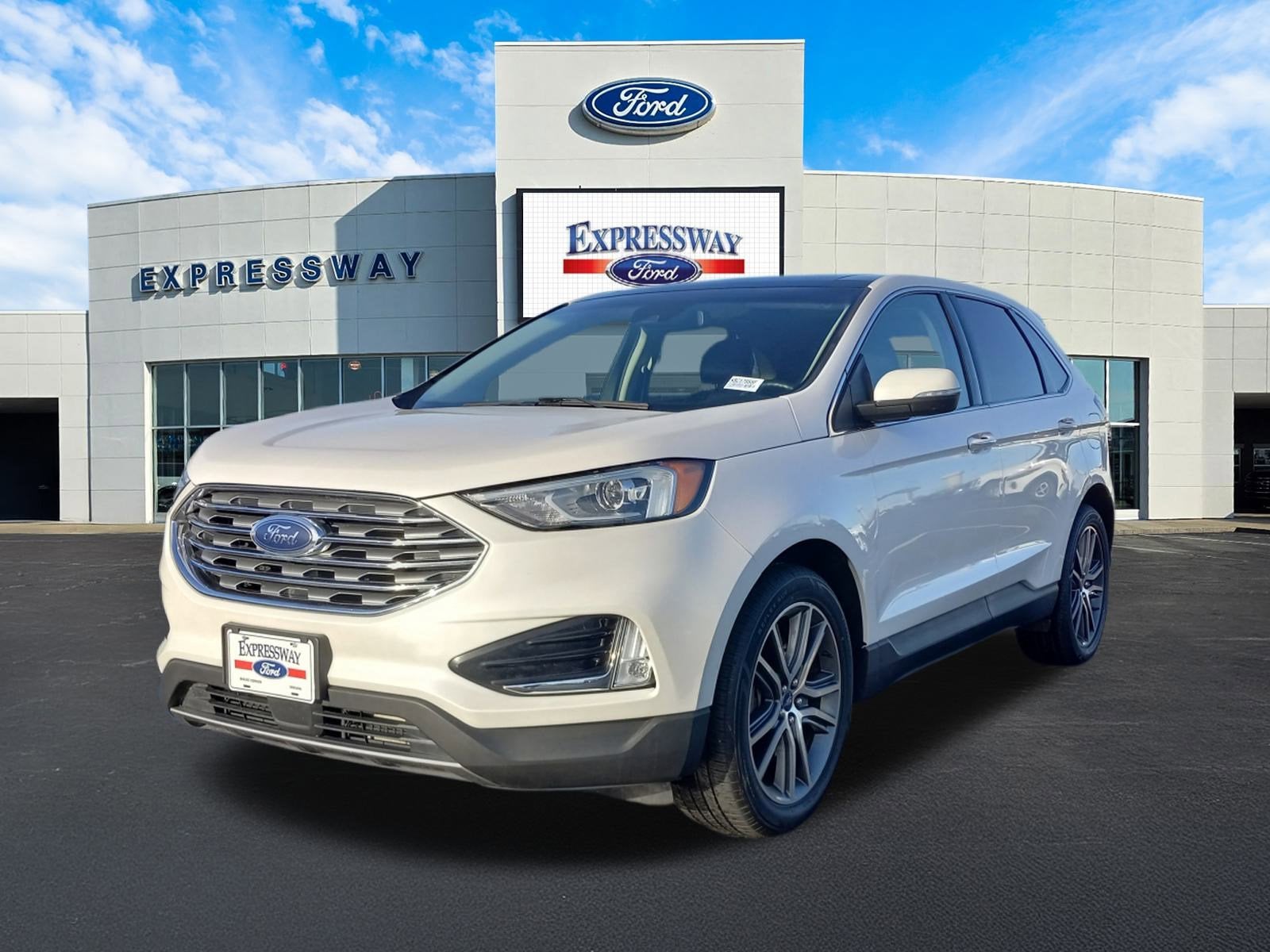 2019 Ford Edge Titanium
