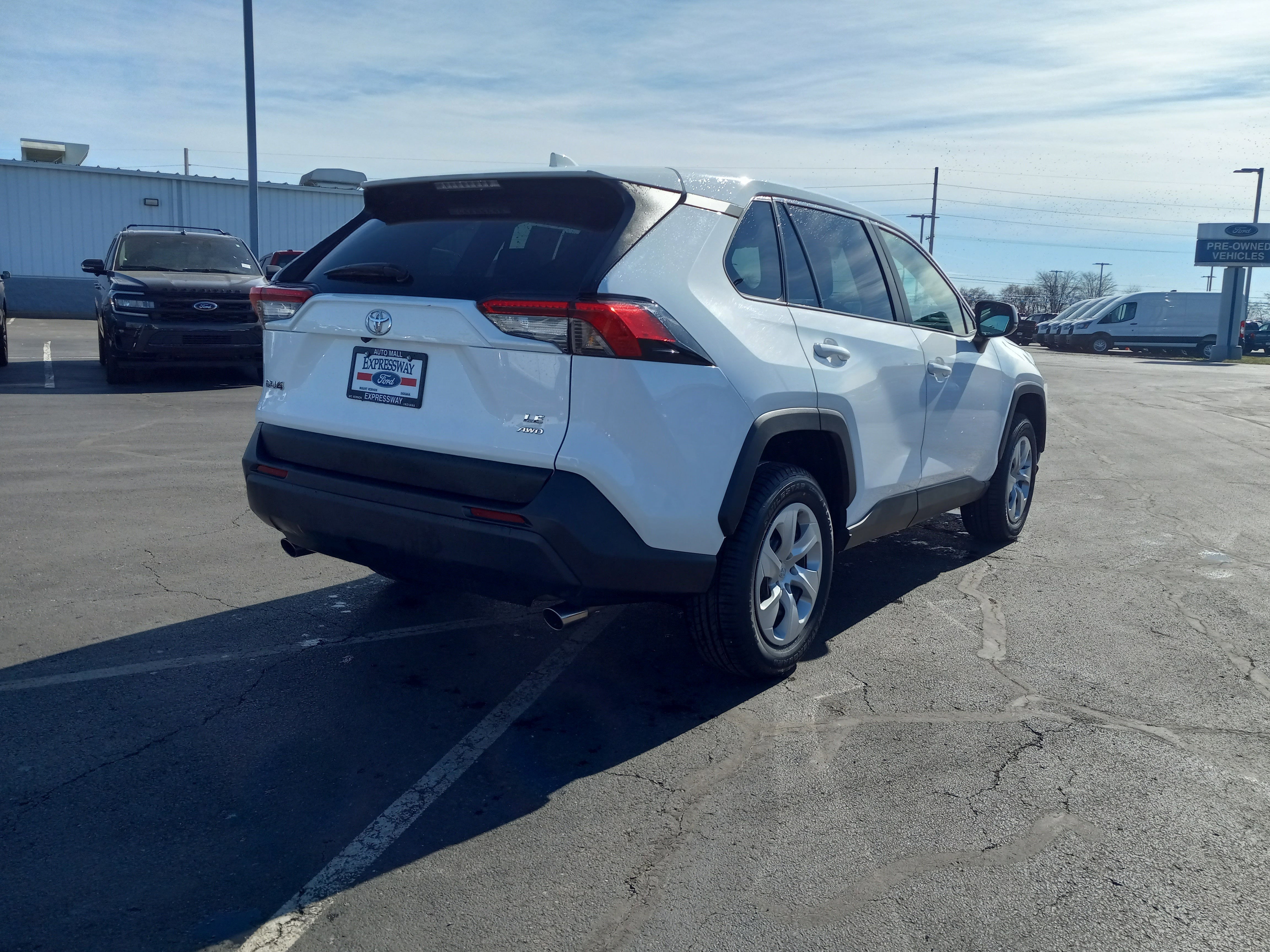 2024 Toyota RAV4 LE