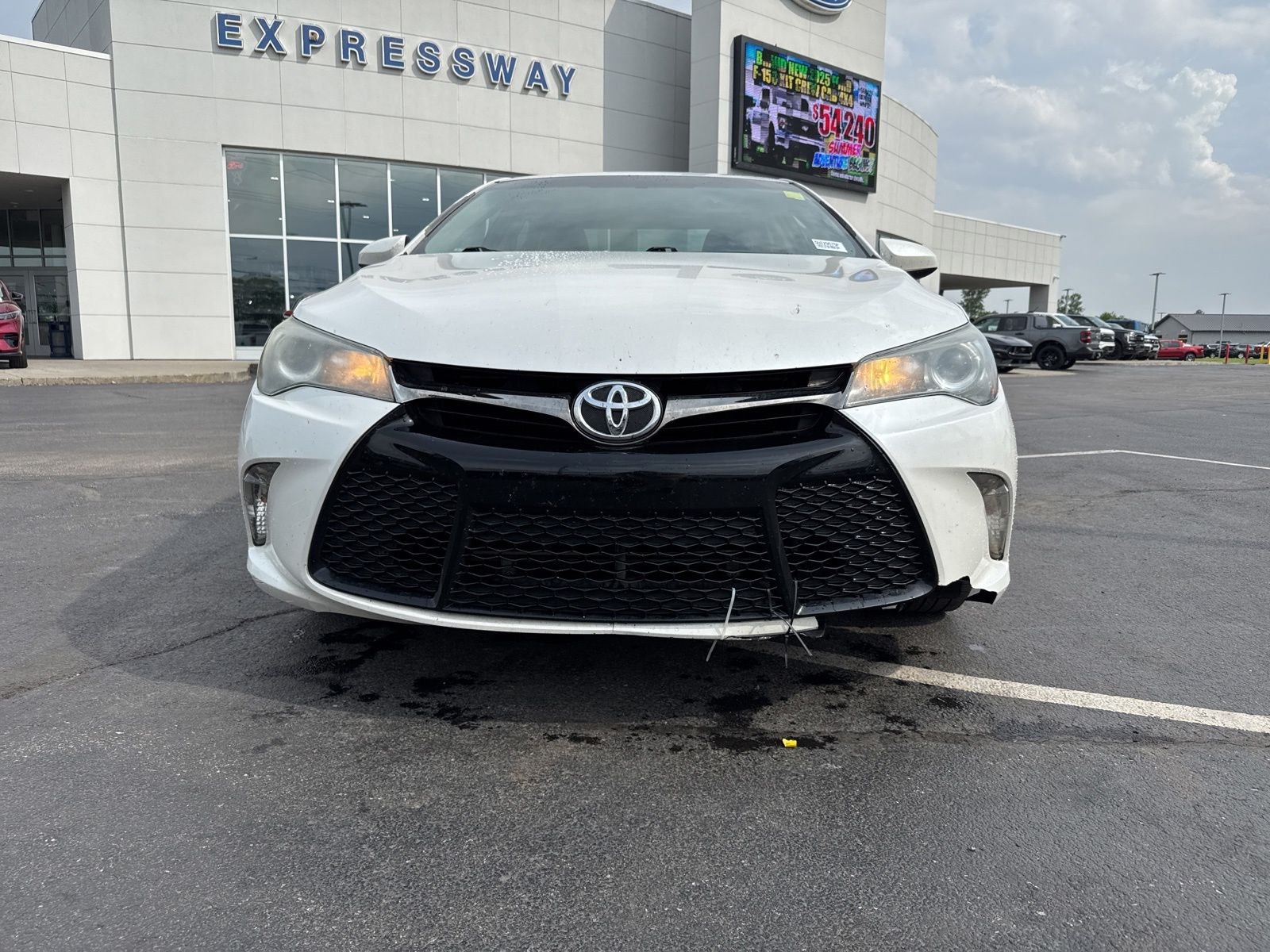 2016 Toyota Camry SE