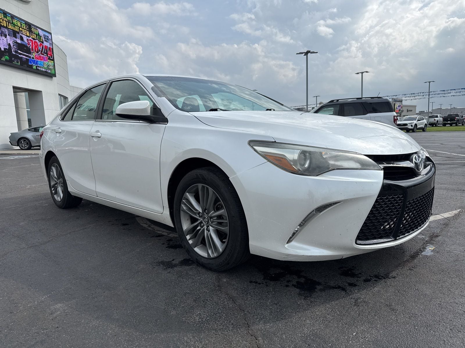 2016 Toyota Camry SE