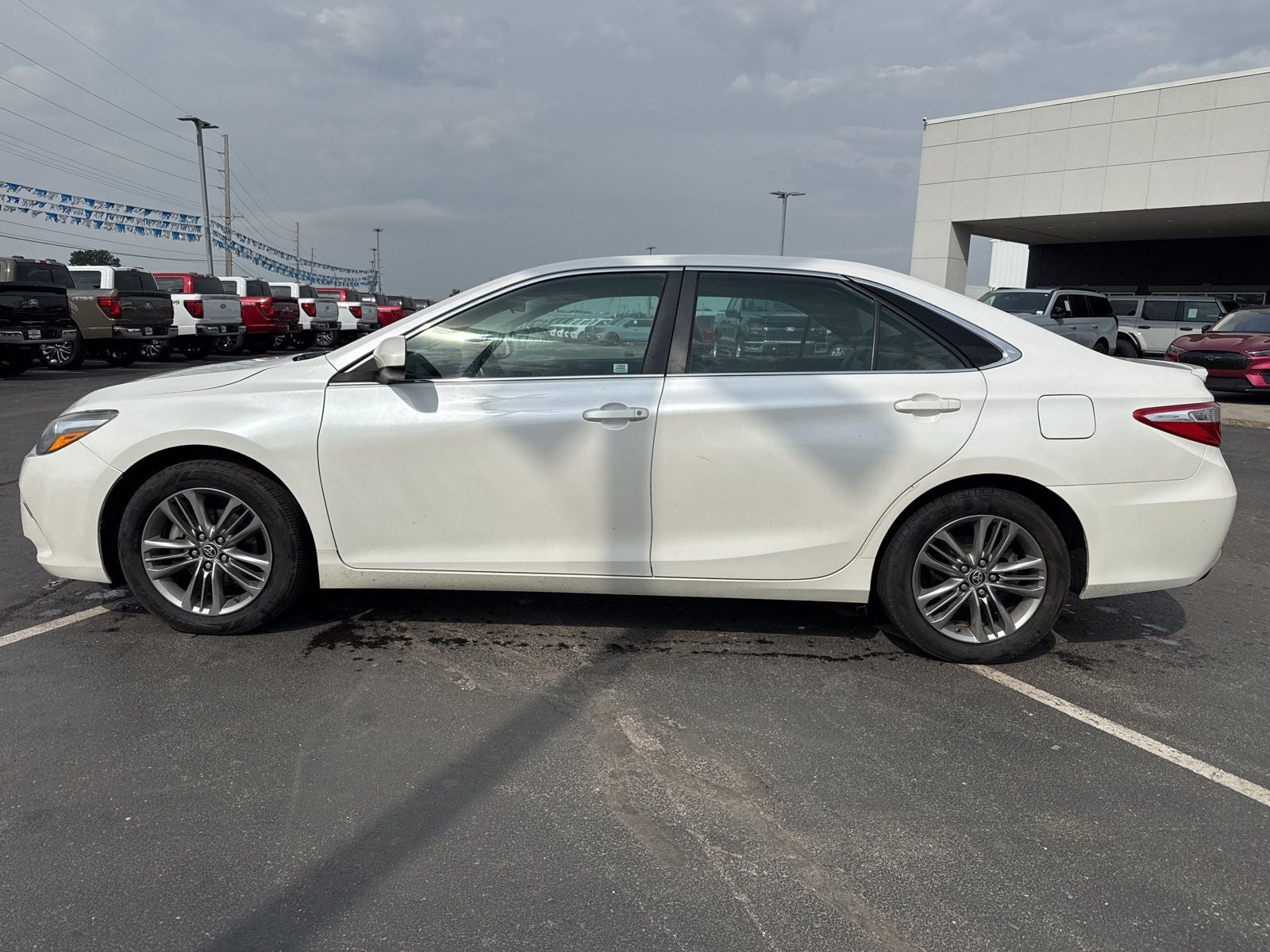 2016 Toyota Camry SE
