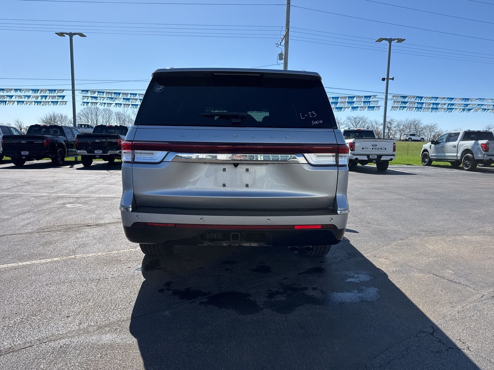 2023 Lincoln Navigator Standard