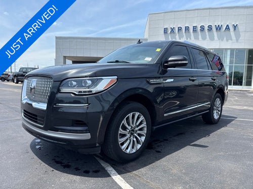 2023 Lincoln Navigator Standard
