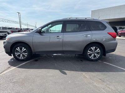 2017 Nissan Pathfinder SL
