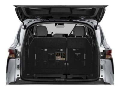 2025 Toyota Sienna LE