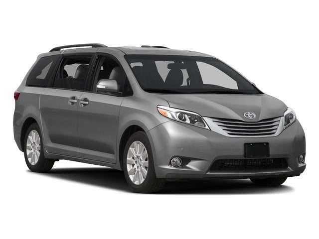 2017 Toyota Sienna XLE Premium 8 Passenger