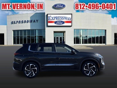 2023 Mitsubishi Outlander Base