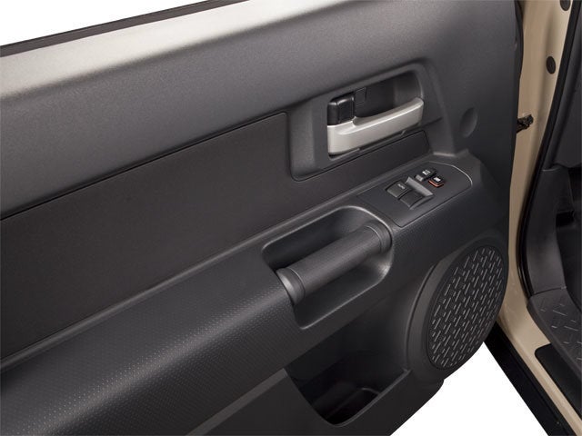 2010 Toyota FJ Cruiser Base