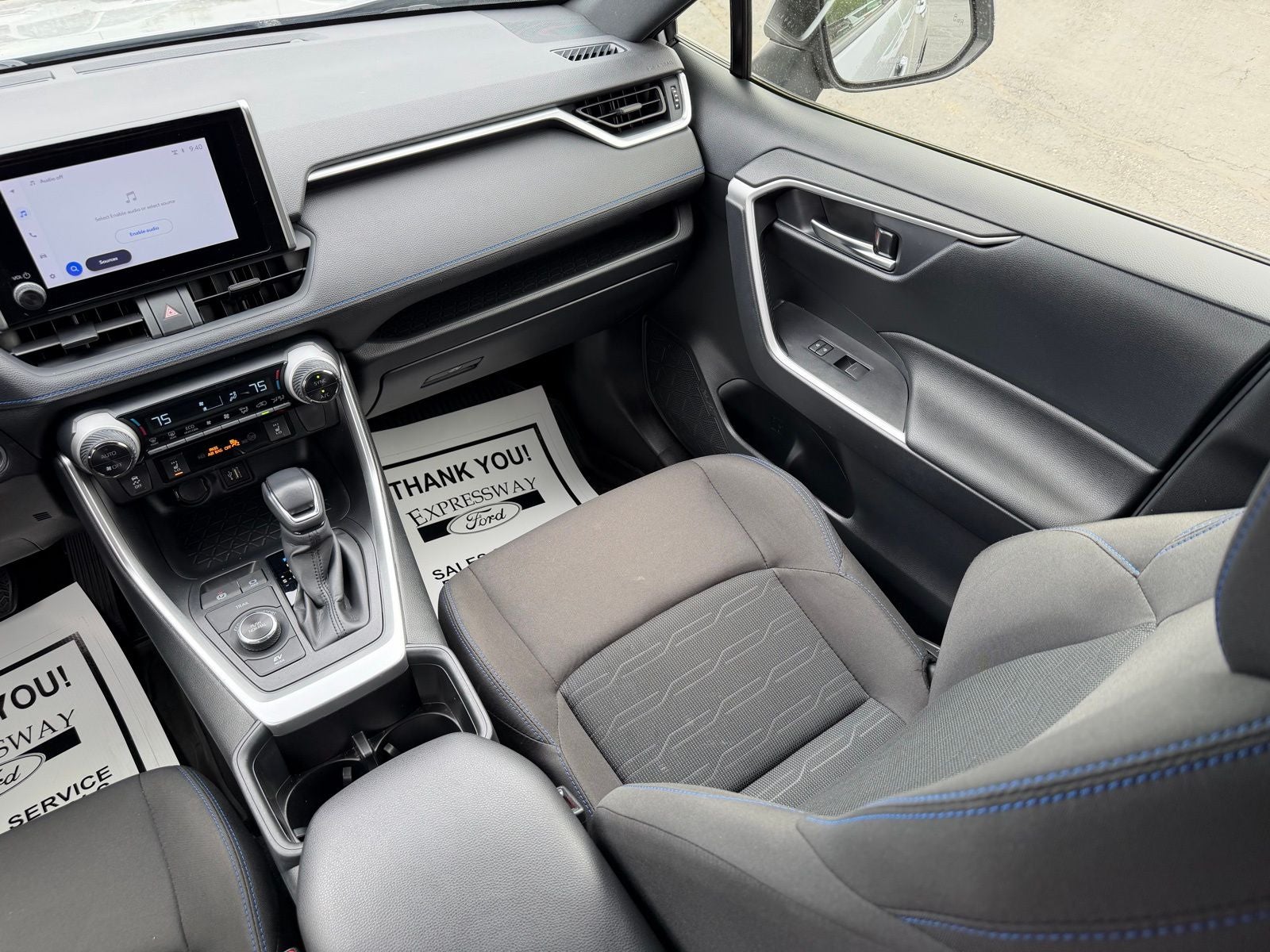 2024 Toyota RAV4 Hybrid SE