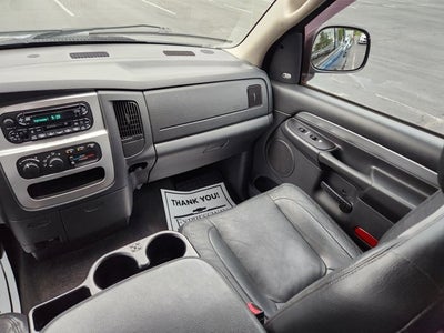 2004 Dodge Ram 1500 SLT