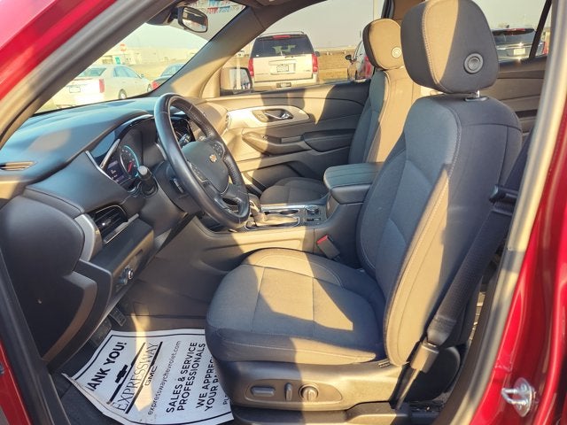 2022 Chevrolet Traverse LT Cloth