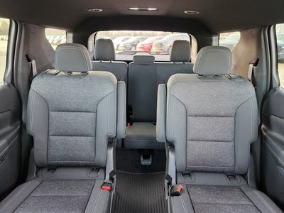 2025 Chevrolet Traverse FWD LT