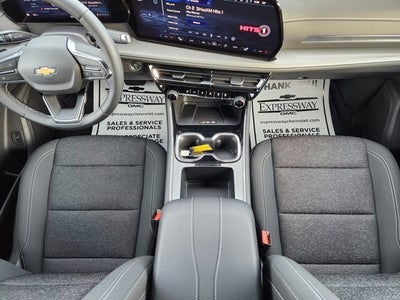 2025 Chevrolet Traverse FWD LT