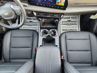 2025 Chevrolet Traverse AWD LT