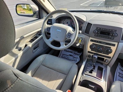 2005 Jeep Grand Cherokee Laredo