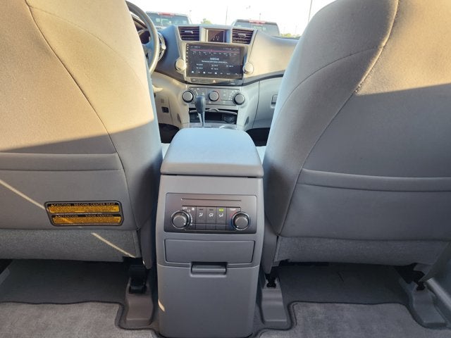 2010 Toyota Highlander Base