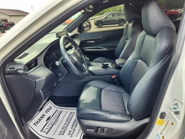 2021 Toyota Venza Base