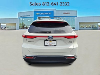 2021 Toyota Venza Base