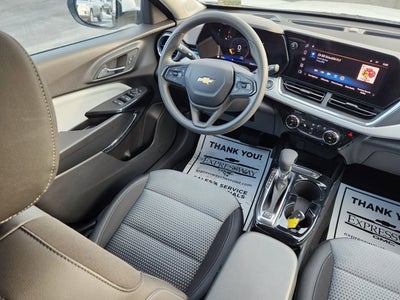 2025 Chevrolet Trax LT