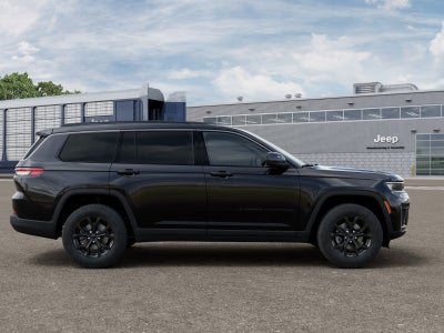 2026 Jeep Grand Cherokee Laredo Altitude